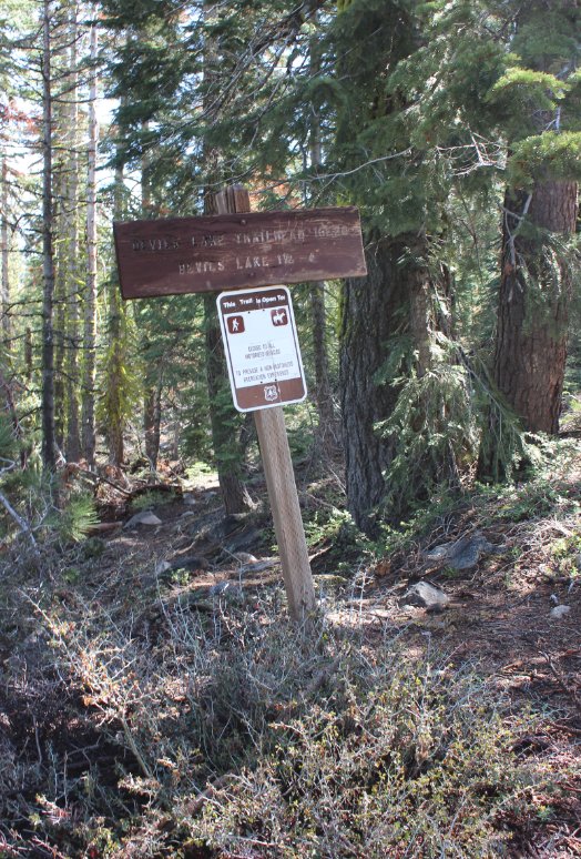 Trailhead Marker