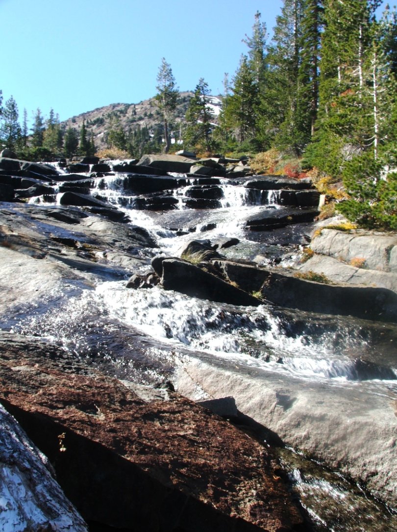 Waterfall out of Fontanillis Lake