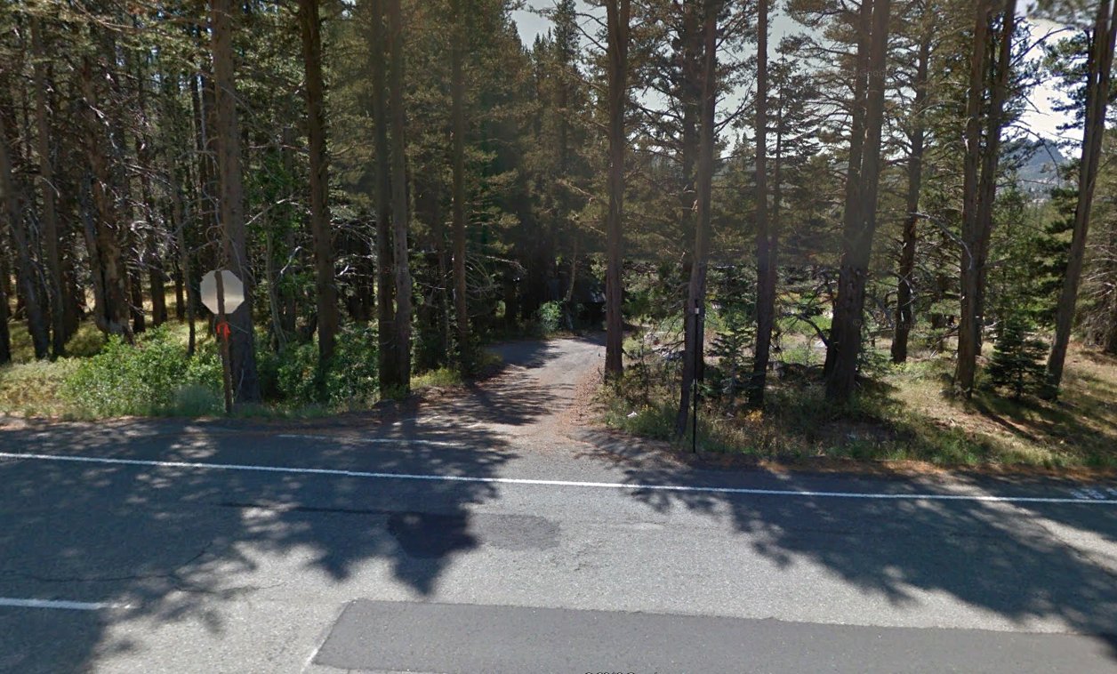 Parking area from Highway 88