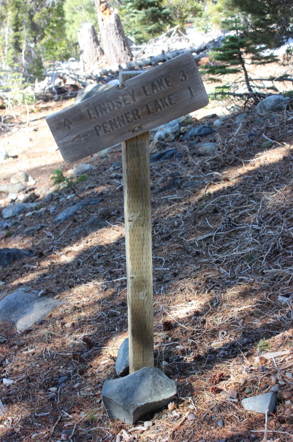 Trail junction with Crooked Lakes trail