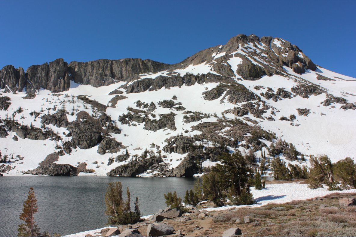 Lake Winnemucca and Round Top